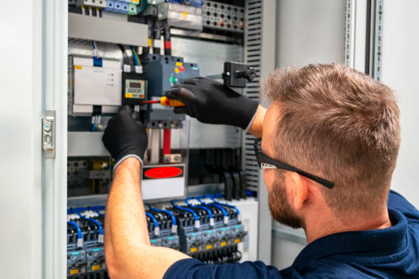 Best Affordable Emergency Electrician  in Highland, IL